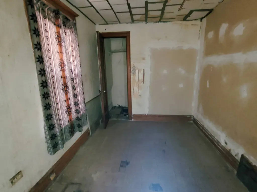 2641 West 69th Street Chicago IL 60629
