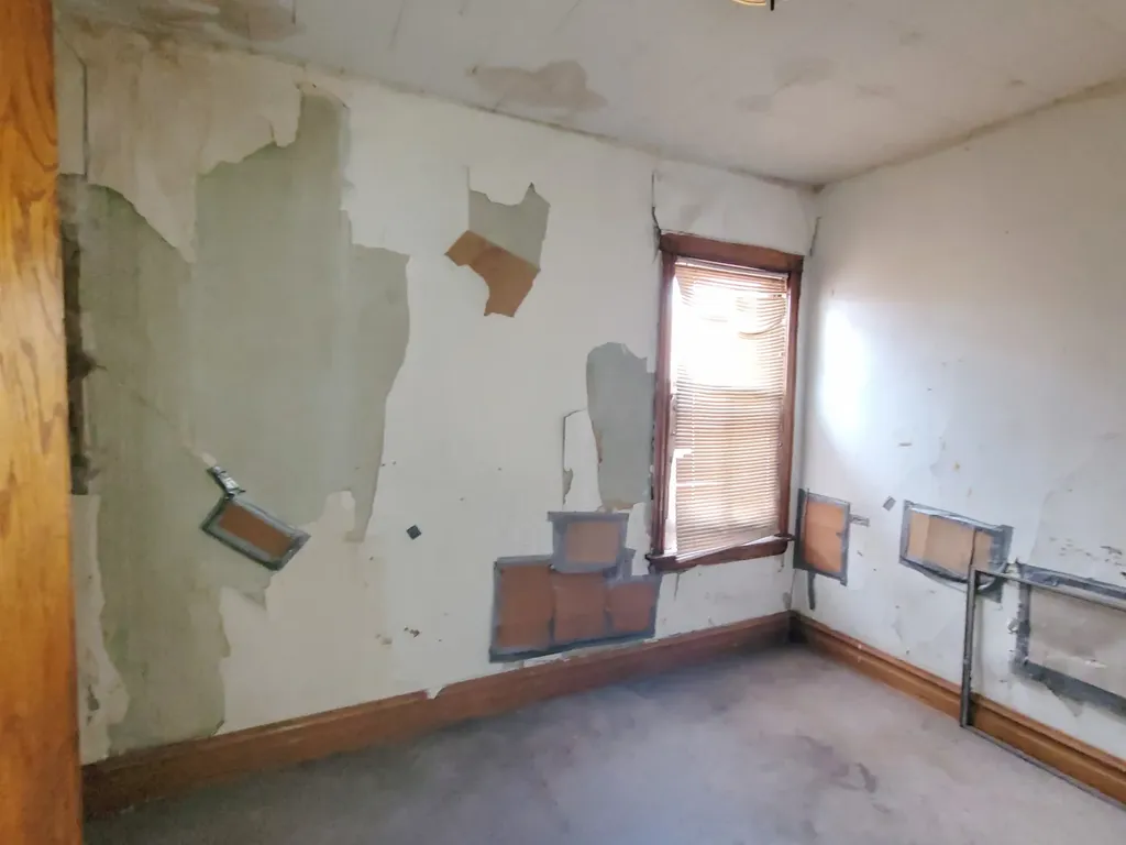 2641 West 69th Street Chicago IL 60629