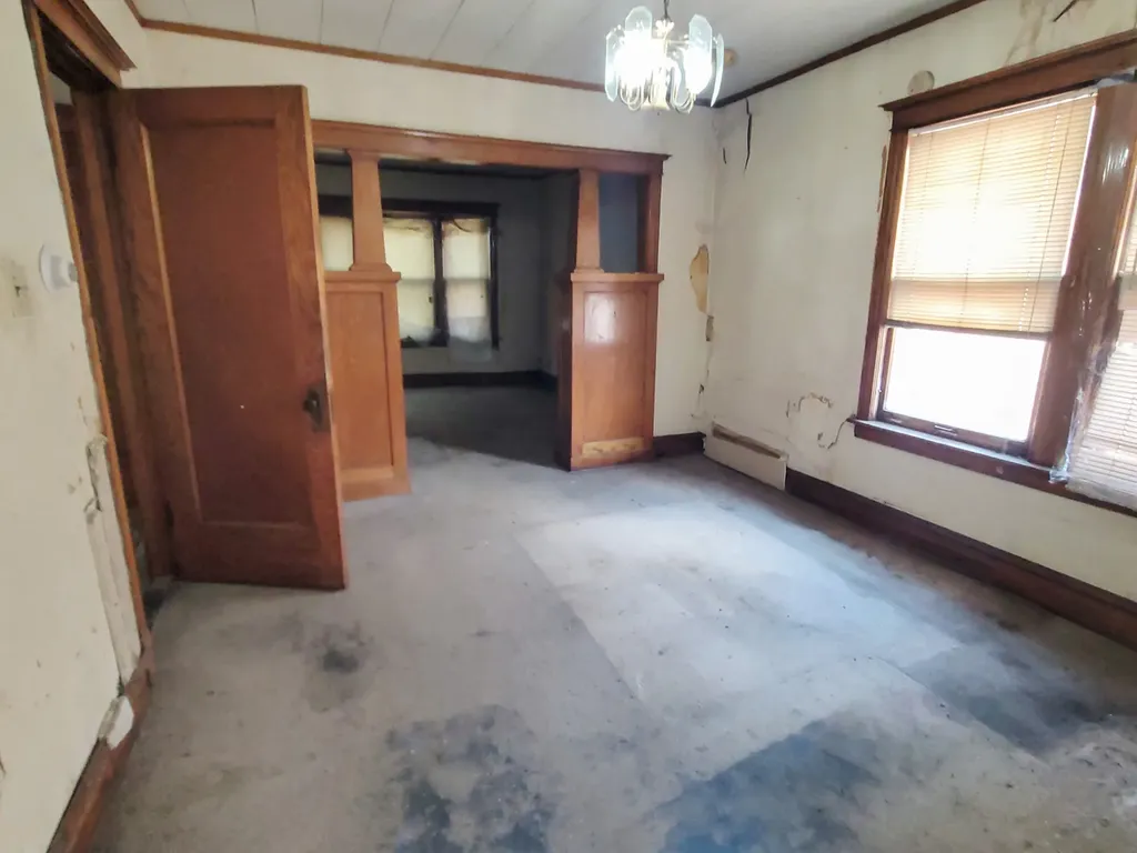 2641 West 69th Street Chicago IL 60629