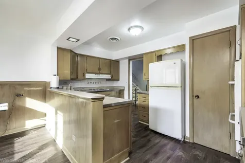6400 North Knox Avenue Lincolnwood IL 60712