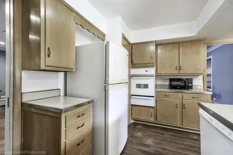 6400 North Knox Avenue Lincolnwood IL 60712