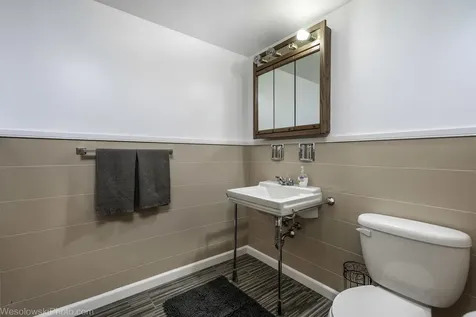 6400 North Knox Avenue Lincolnwood IL 60712