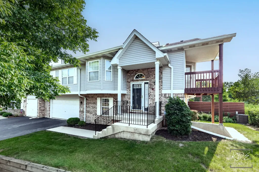 14017 South Cambridge Circle Plainfield IL 60544