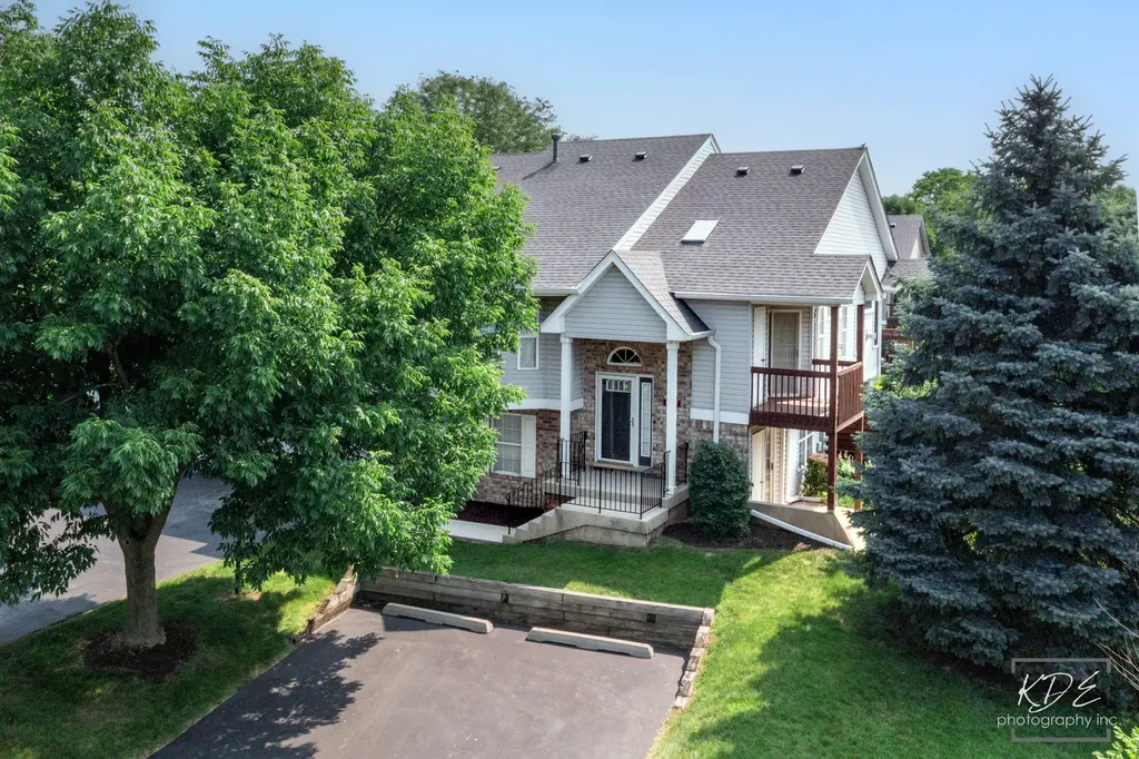 14017 South Cambridge Circle Plainfield IL 60544