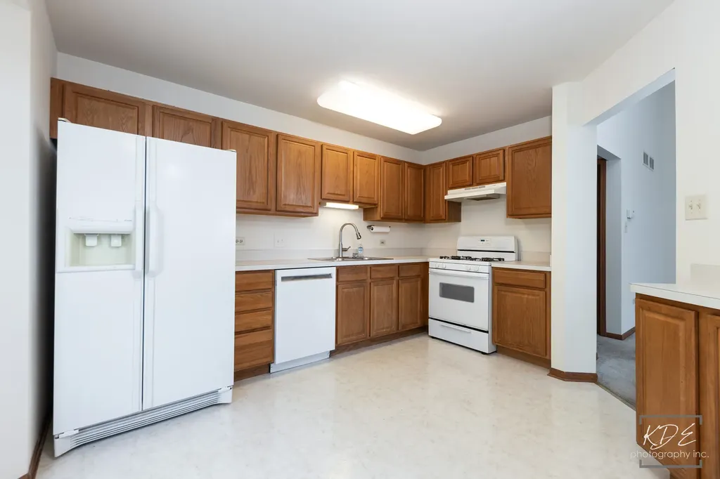 14017 South Cambridge Circle Plainfield IL 60544