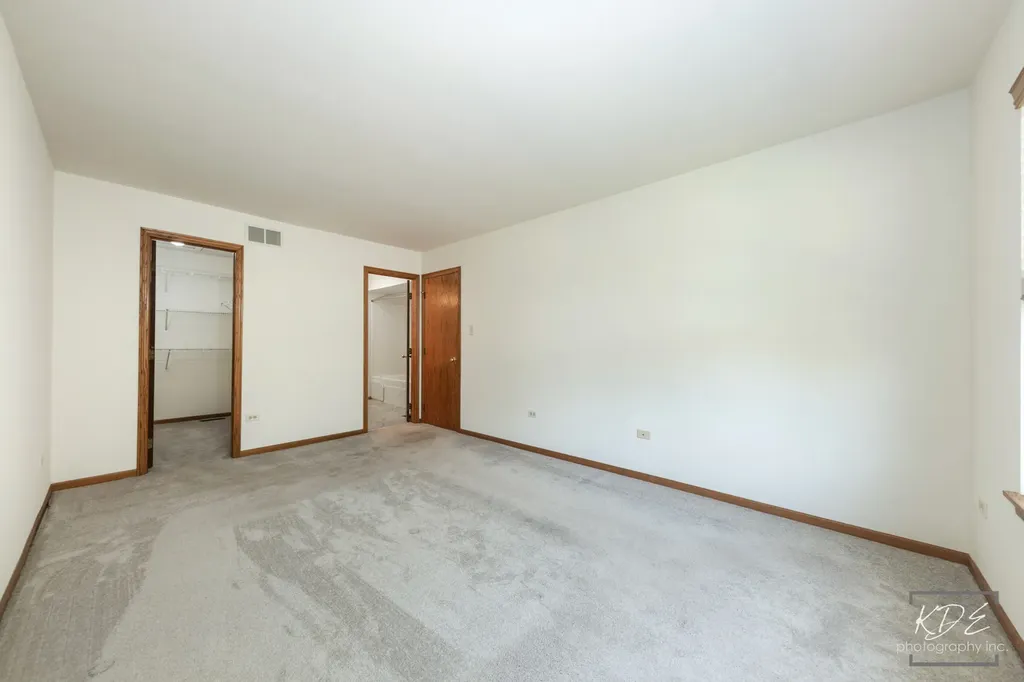 14017 South Cambridge Circle Plainfield IL 60544