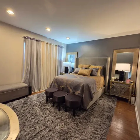 2339 East 72nd Street Chicago IL 60649