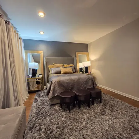 2339 East 72nd Street Chicago IL 60649