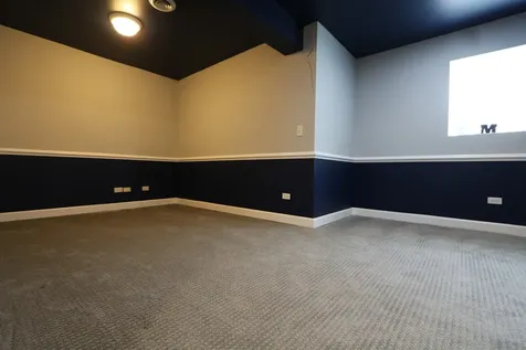 2339 East 72nd Street Chicago IL 60649
