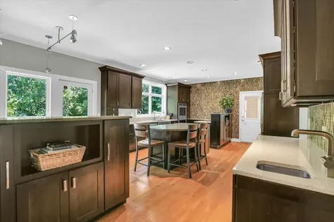 1516 River Bluff Drive Mahomet IL 61853