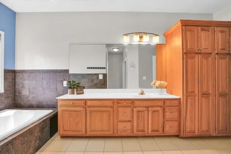 1516 River Bluff Drive Mahomet IL 61853