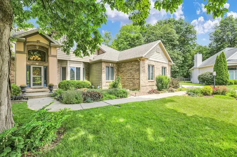 1516 River Bluff Drive Mahomet IL 61853