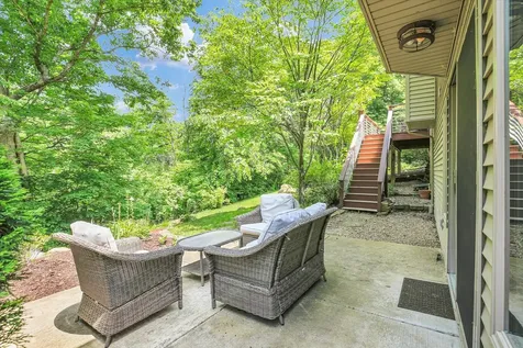 1516 River Bluff Drive Mahomet IL 61853