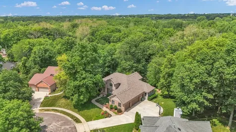 1516 River Bluff Drive Mahomet IL 61853