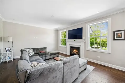 705 Ridge Road Highland Park IL 60035