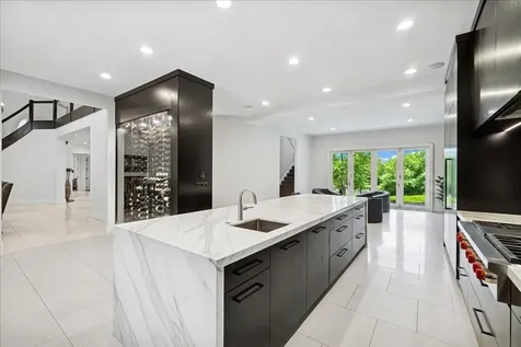 1630 Ridge Road Highland Park IL 60035