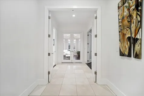 1630 Ridge Road Highland Park IL 60035