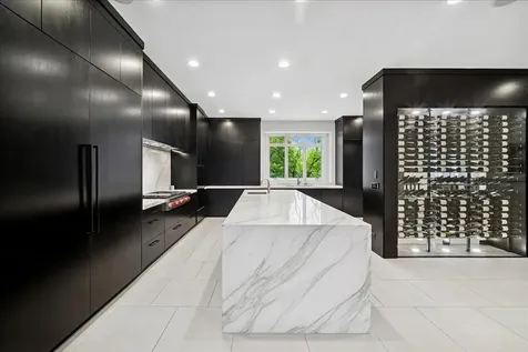1630 Ridge Road Highland Park IL 60035