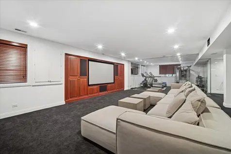 1630 Ridge Road Highland Park IL 60035