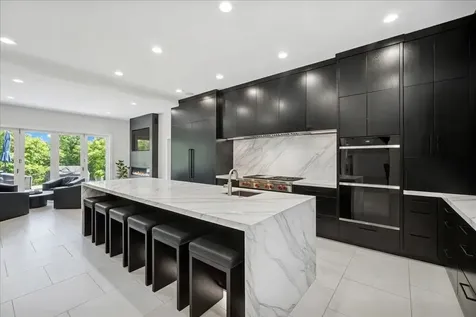 1630 Ridge Road Highland Park IL 60035