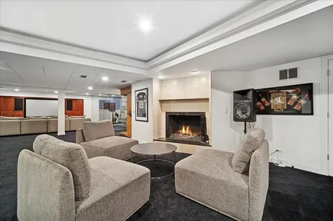 1630 Ridge Road Highland Park IL 60035