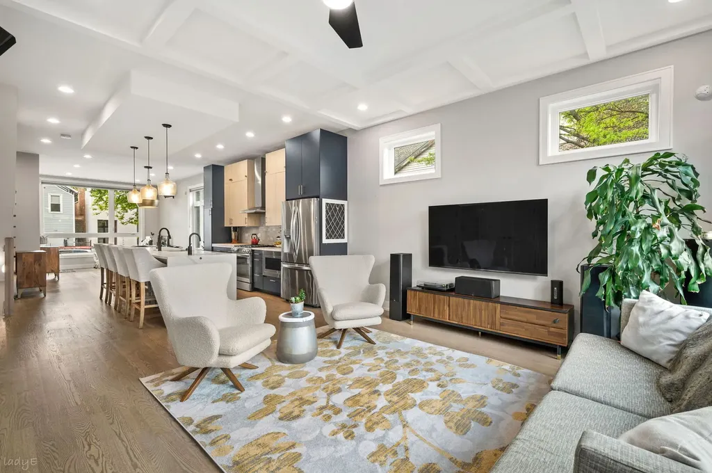 1701 South Jefferson Street Chicago IL 60616