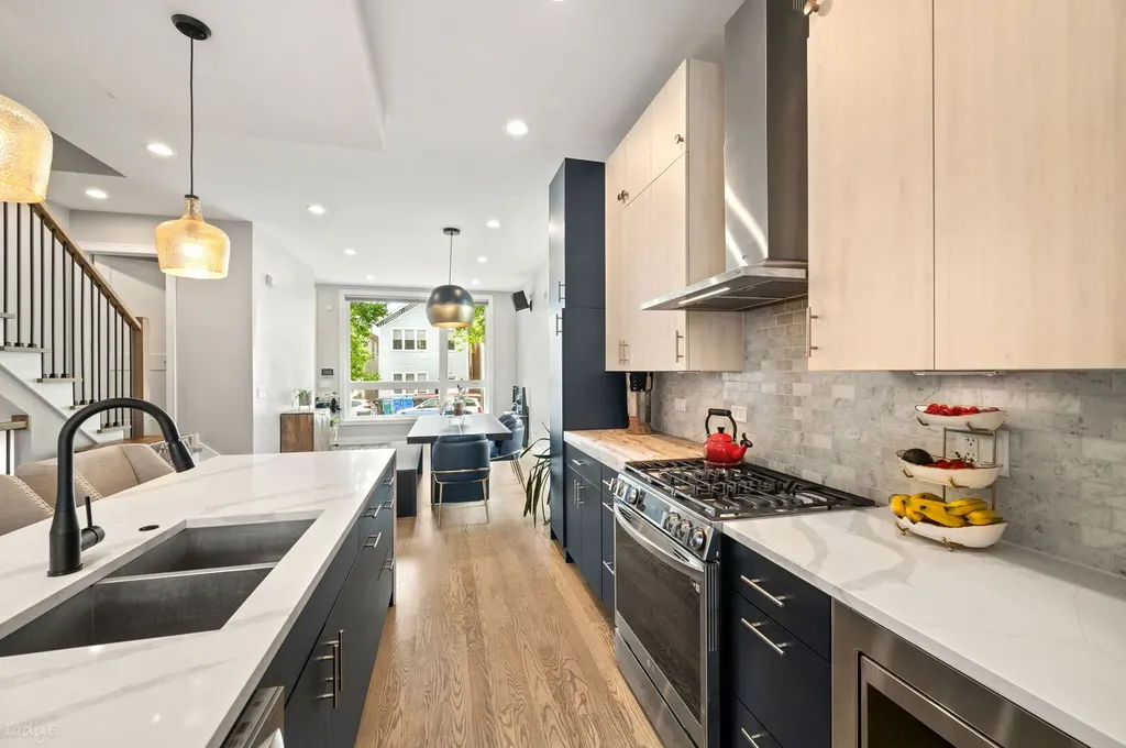 1701 South Jefferson Street Chicago IL 60616