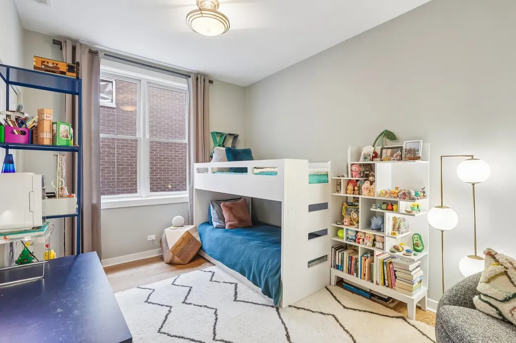 2319 North Leavitt Street Chicago IL 60647