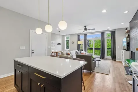 2319 North Leavitt Street Chicago IL 60647
