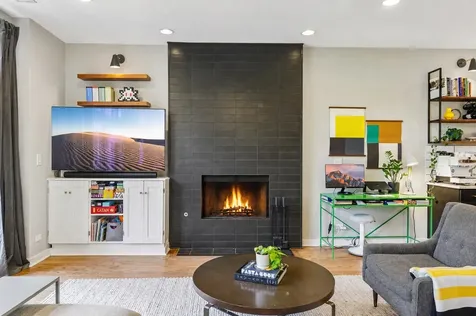 2319 North Leavitt Street Chicago IL 60647