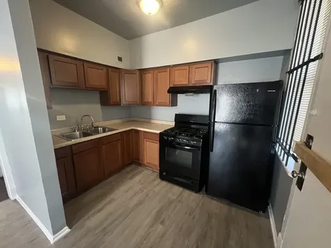 734 East 95th Street Chicago IL 60619