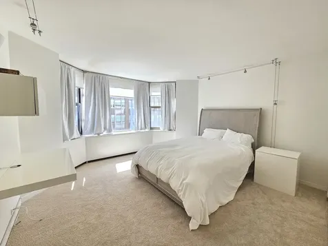 535 North Michigan Avenue Chicago IL 60611