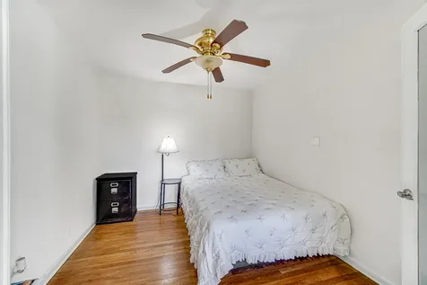 9351 Ladybird Lane Des Plaines IL 60016