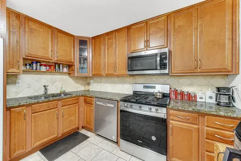 9351 Ladybird Lane Des Plaines IL 60016