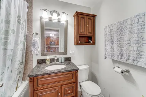 9351 Ladybird Lane Des Plaines IL 60016