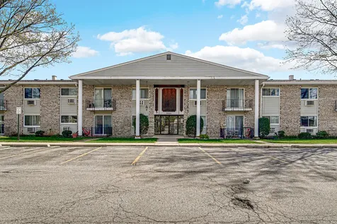9351 Ladybird Lane Des Plaines IL 60016