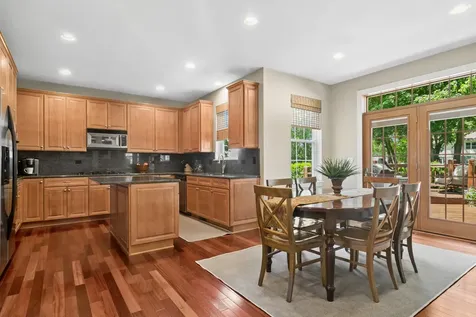 2421 Stonybrook Street Wauconda IL 60084