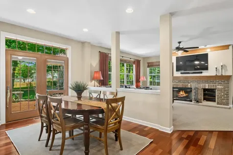 2421 Stonybrook Street Wauconda IL 60084