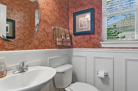 2421 Stonybrook Street Wauconda IL 60084
