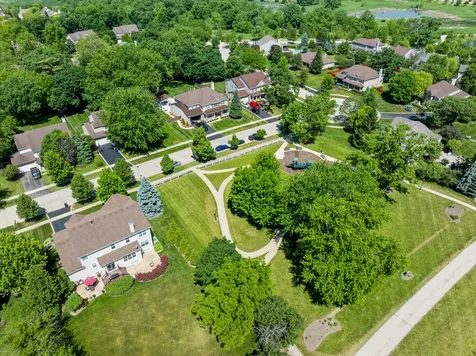 2421 Stonybrook Street Wauconda IL 60084