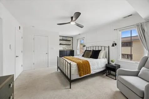 1031 Lincoln Trail Oak Park IL 60302