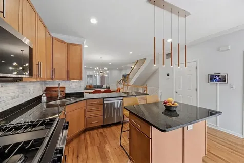 1031 Lincoln Trail Oak Park IL 60302