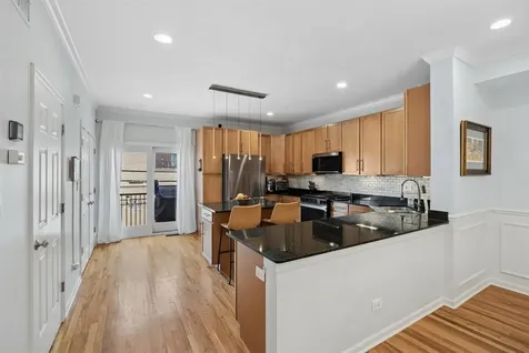 1031 Lincoln Trail Oak Park IL 60302