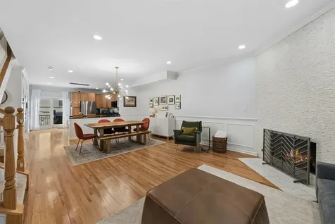 1031 Lincoln Trail Oak Park IL 60302