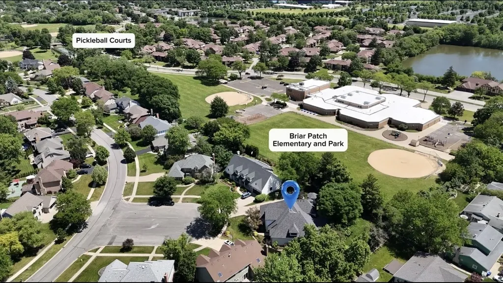 103 Hawkins Circle Wheaton IL 60189