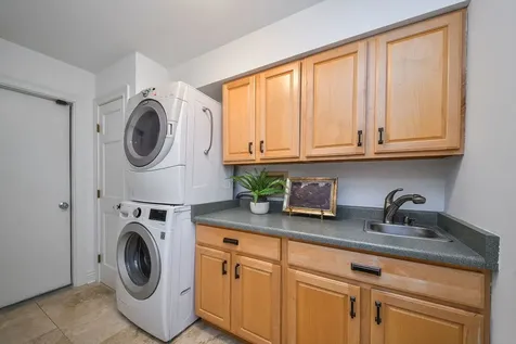 103 Hawkins Circle Wheaton IL 60189