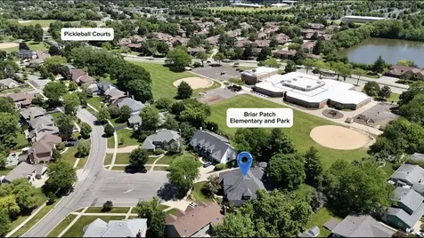 103 Hawkins Circle Wheaton IL 60189