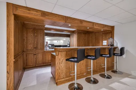 103 Hawkins Circle Wheaton IL 60189