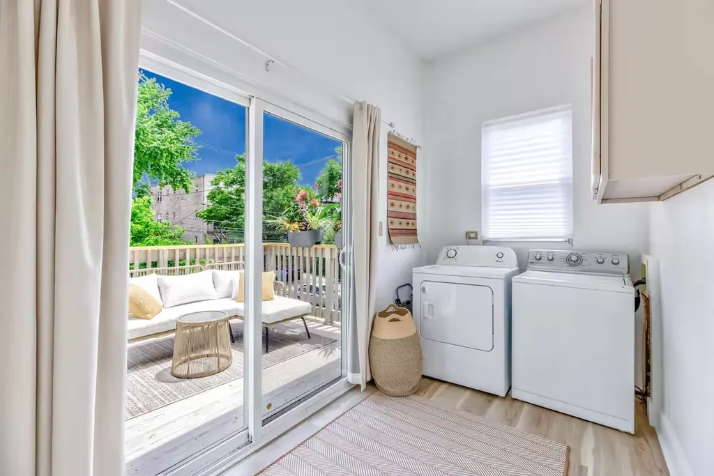 1449 North Fairfield Street Chicago IL 60622