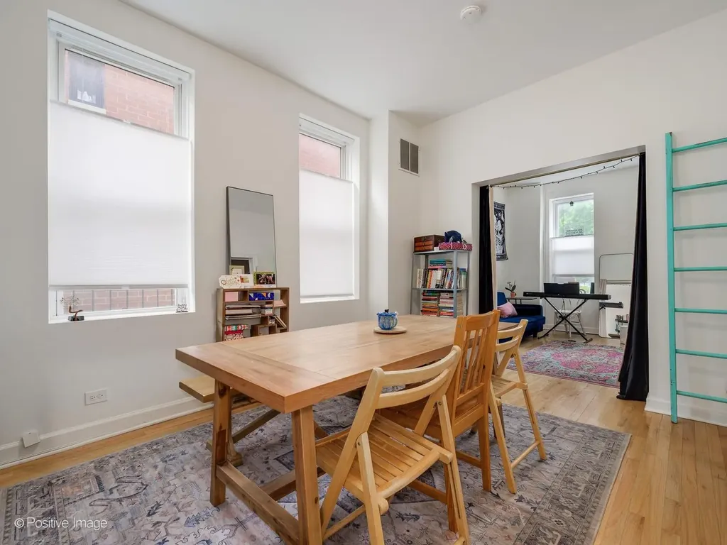 1449 North Fairfield Street Chicago IL 60622